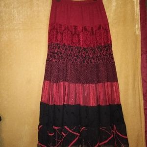 Broomstick Style Panel Skirt Reds/Blacks Pretty